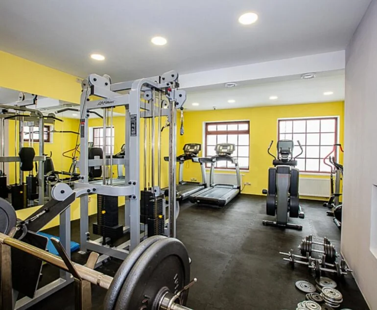 Wellness-Bouda-Horní-Malá-Úpa-fitness-room-1024x731-1